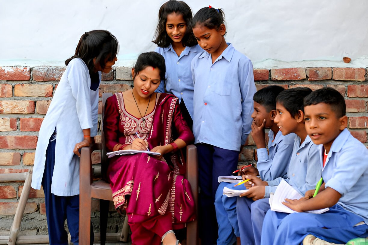 आत्मरक्षा प्रशिक्षण कार्यक्रमों के माध्यम से महिलाओं के लिए सुरक्षित स्थान बनाने की दिशा में प्रयास 